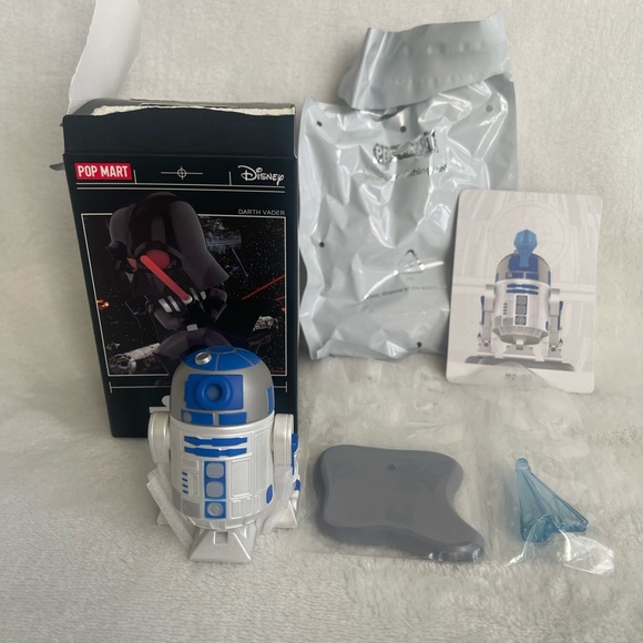 Pop Mart Star Wars R2-D2 figure - Picture 3 of 6